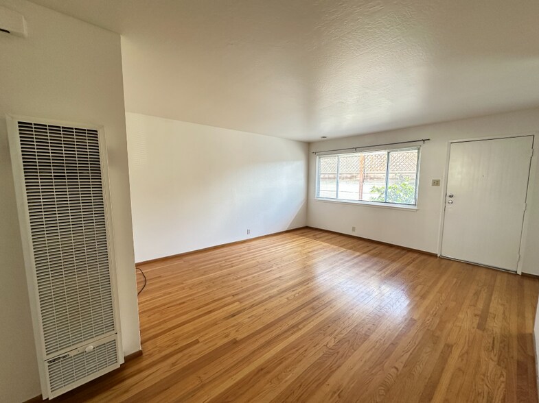 More Photos Of 3138 California St, Berkeley Apartments For Sale