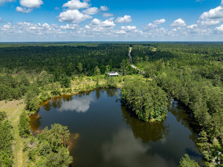 More Photos Of Hwy 363 @ FM 363 & US HWY 190, Bon Wier Warehouse For Sale