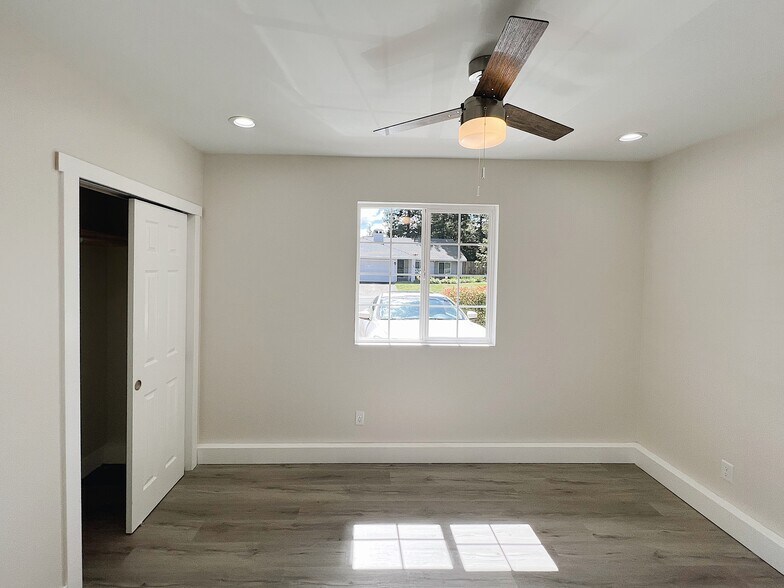 More Photos Of 301 Rivergate Way, Sacramento Multifamily For Sale