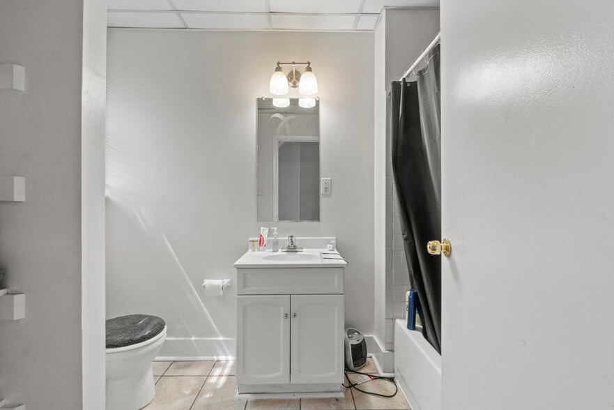 More Photos Of 1816 Saint Paul St, Baltimore Multifamily For Sale
