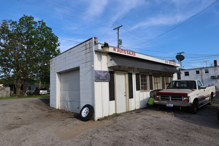 Primary Photo Of 322 N Sandusky Ave, Bucyrus Industrial For Sale