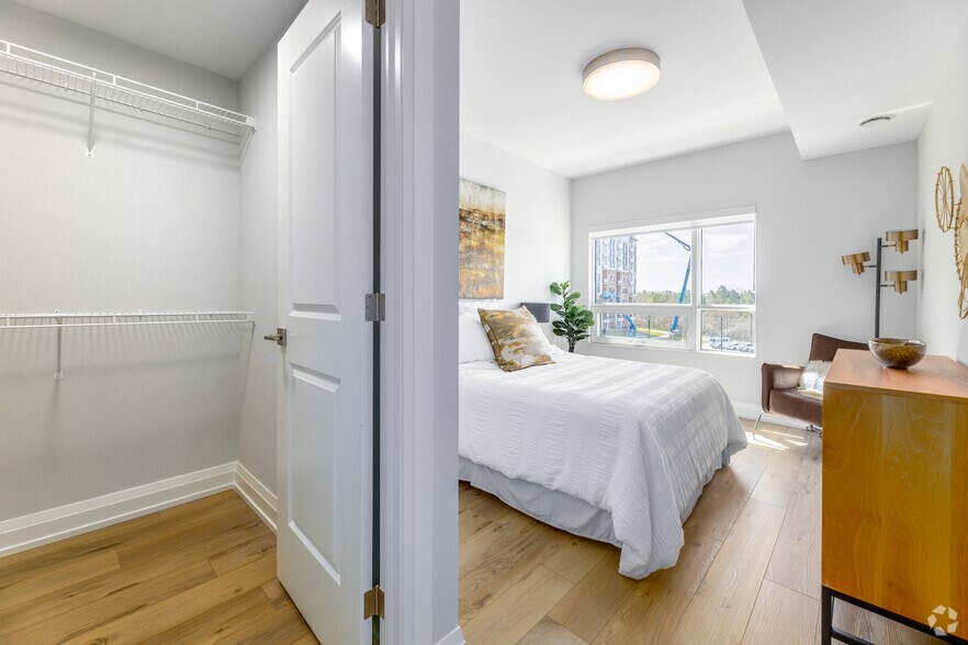 More Photos Of 80-100 Starwood Dr, Guelph Apartments For Lease