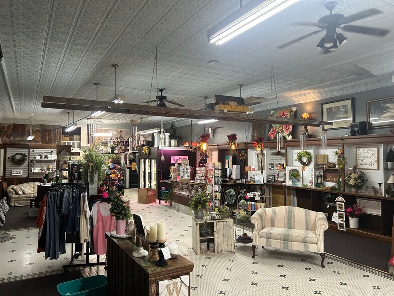 More Photos Of 108 S Madison St, Bloomfield Storefront Retail Residential For Sale