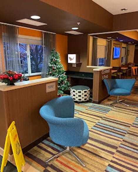 More Photos Of 5200 Cardinal Square Blvd, Saginaw Hotel For Sale