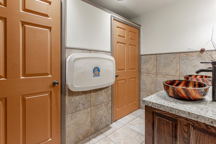 More Photos Of 7521 W University Blvd, Odessa Lodge Meeting Hall For Sale