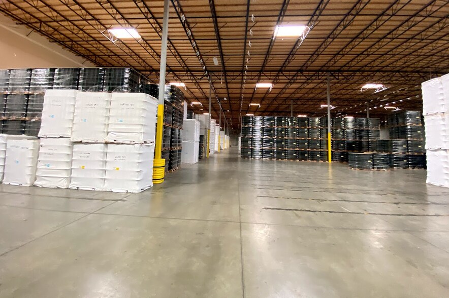 More Photos Of 1215 E Whitmore Ave, Modesto Warehouse For Lease