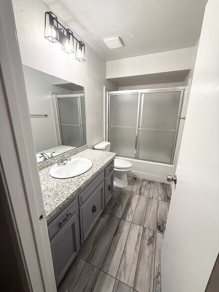 More Photos Of 7089 N Howard St, Fresno Apartments For Sale