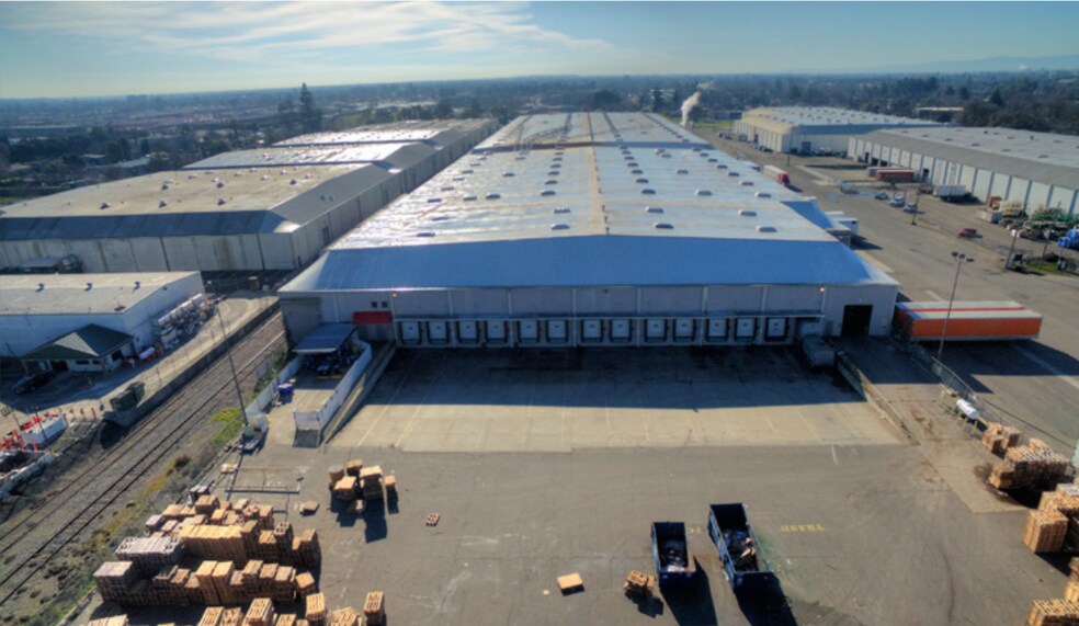More Photos Of 4355 E Fremont St, Stockton Warehouse For Lease
