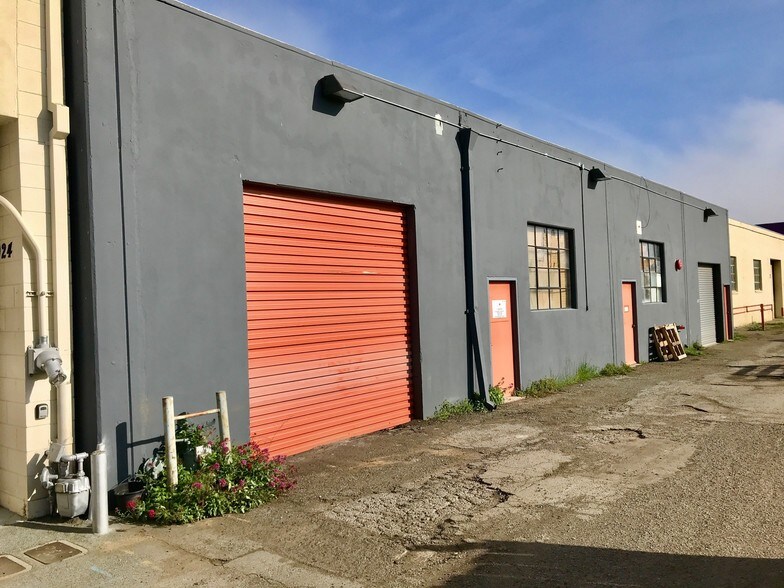 More Photos Of 936-938 S Amphlett Blvd, San Mateo Warehouse For Lease
