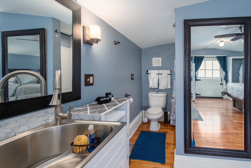 More Photos Of 143 Church Ave, Oshkosh Hospitality For Sale