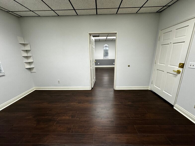 More Photos Of 370 W Grand Blvd, Corona Office For Sale