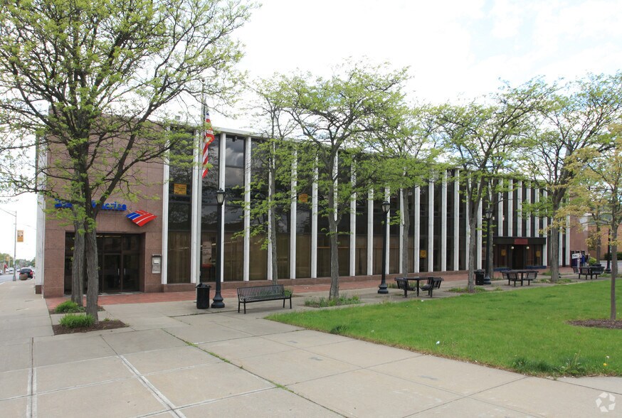 More Photos Of 200 W Dominick St, Rome Office For Lease