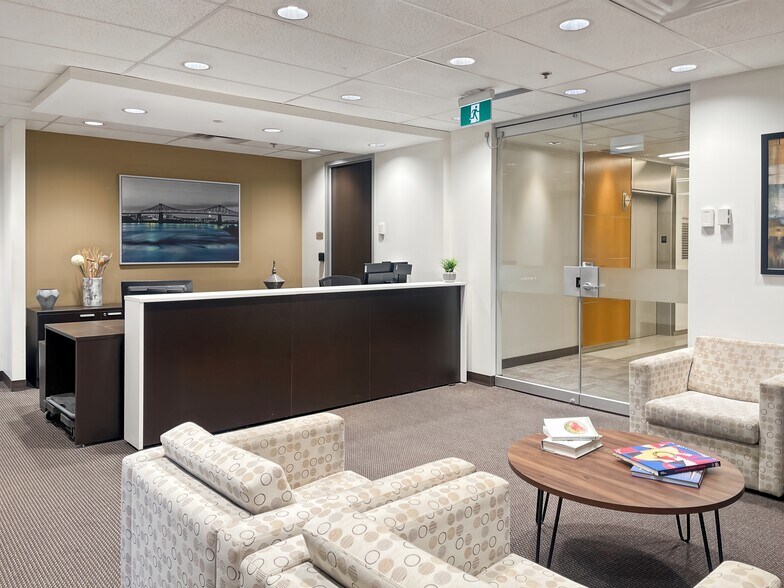 More Photos Of 500 Pl D'armes, Montréal Coworking Space