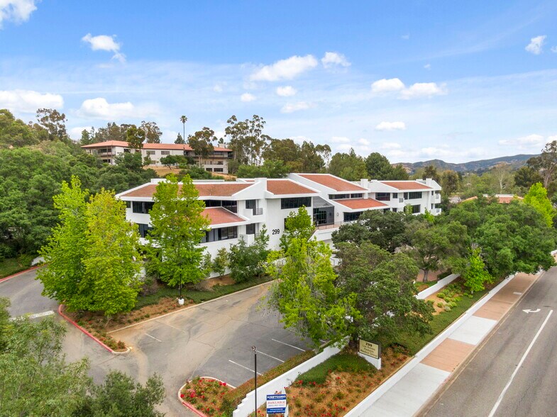 Primary Photo Of 299 W Hillcrest Dr, Thousand Oaks Loft Creative Space For Lease