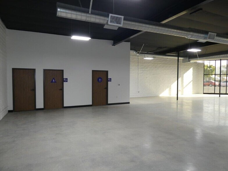 More Photos Of 6000 San Fernando Rd, Glendale Warehouse For Lease