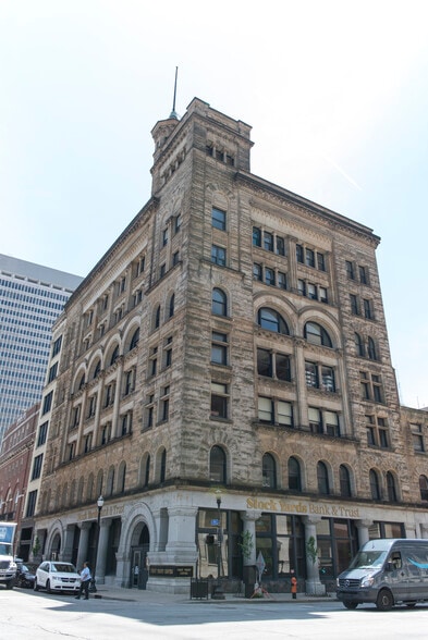 More Photos Of 200 S 5th St, Louisville Office For Lease