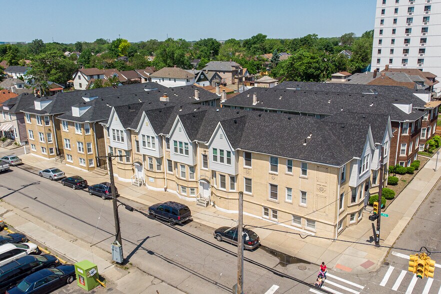 More Photos Of 7720 Pitt St, Detroit Apartments For Sale