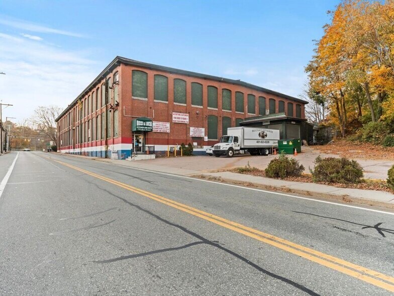 More Photos Of 770 Main St, West Warwick Warehouse For Sale