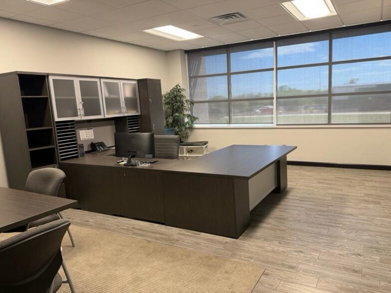 More Photos Of 6707 N Interstate Dr, Norman Warehouse For Lease