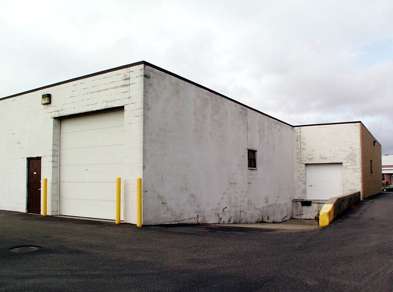 More Photos Of 50 Keyland Ct, Bohemia Manufacturing For Sale