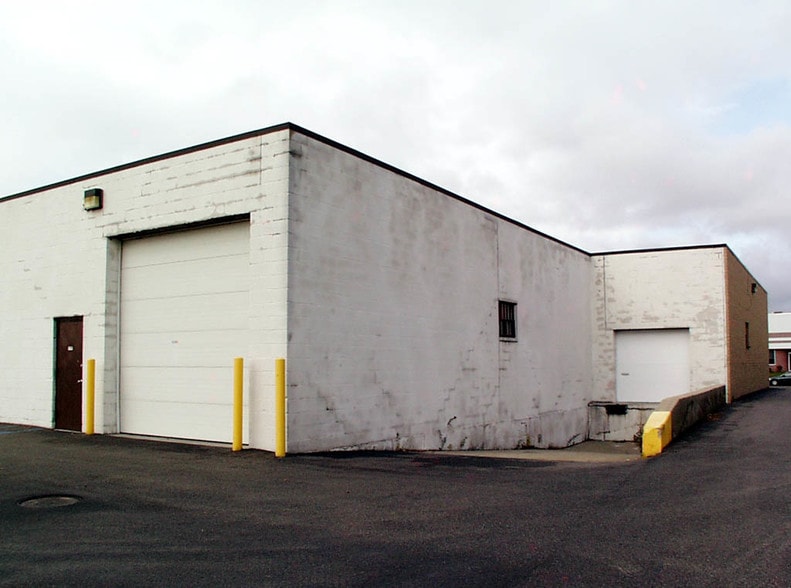 More Photos Of 50 Keyland Ct, Bohemia Manufacturing For Sale