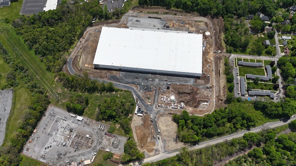 More Photos Of 120 Manunka Chunk Road, Belvidere Distribution For Lease