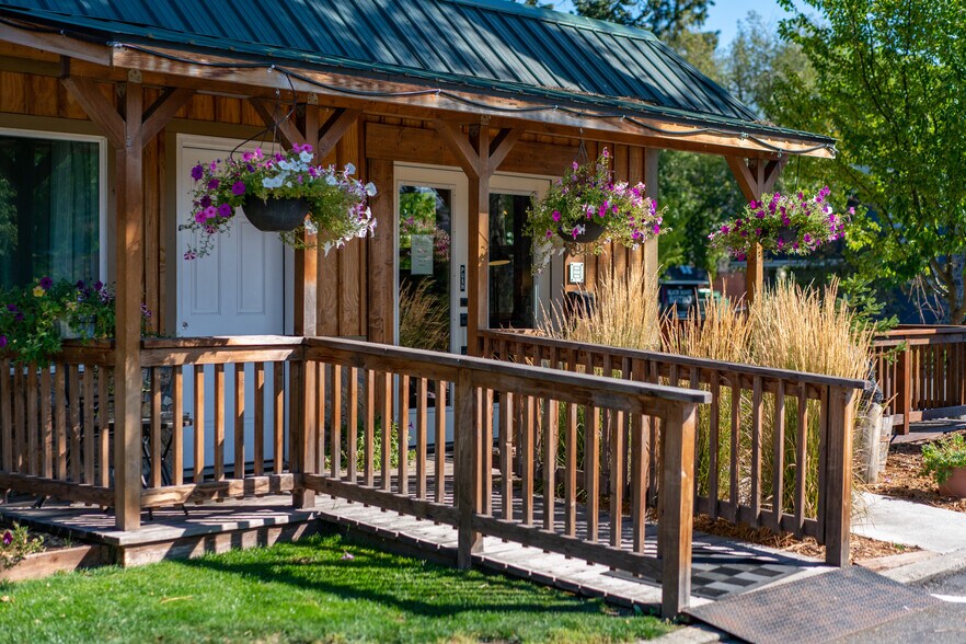 More Photos Of 808 Mineral Ave, Libby Hotel For Sale