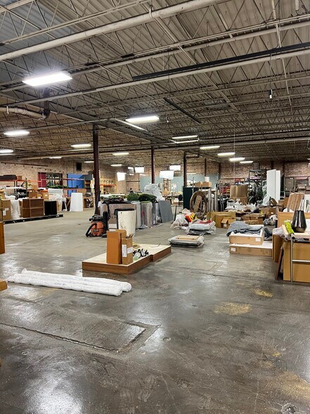 More Photos Of 1300 S Kostner Ave, Chicago Manufacturing For Sale