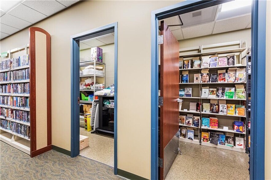 More Photos Of 1900 Belt hwy, Saint Joseph Department Store For Sale