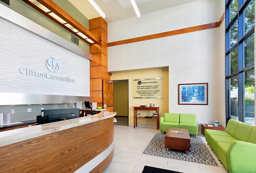 More Photos Of 2210 Route 66, Glendora Office For Sale
