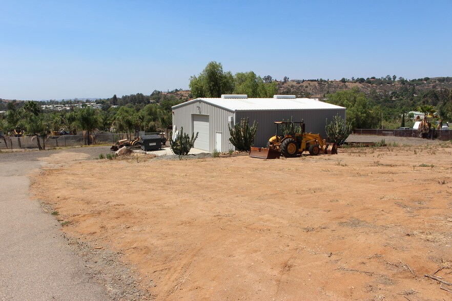 More Photos Of 15736 Olde Highway 80, El Cajon Contractor Storage Yard For Lease