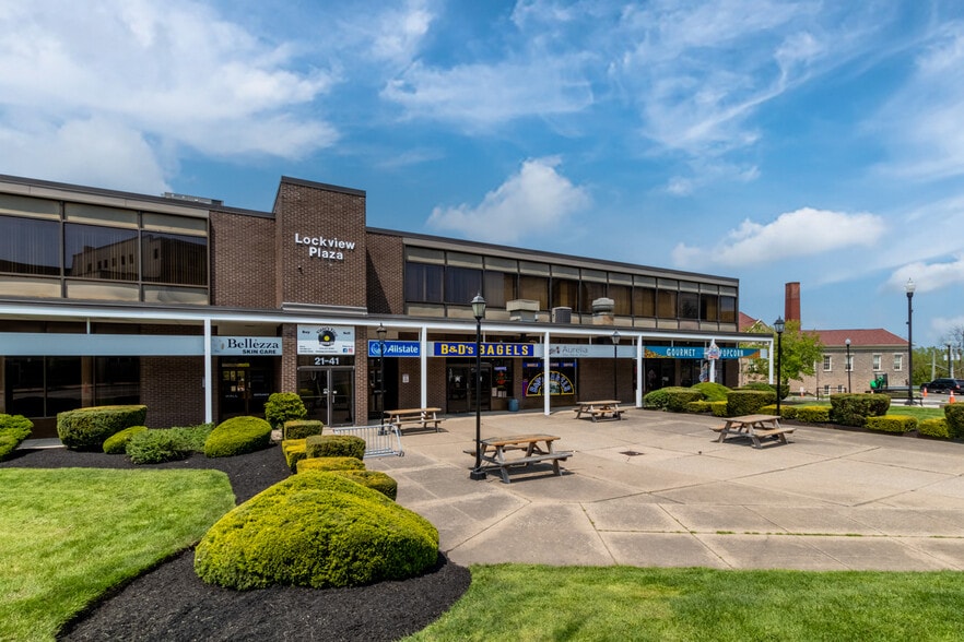 More Photos Of 21 Main St, Lockport Office For Lease