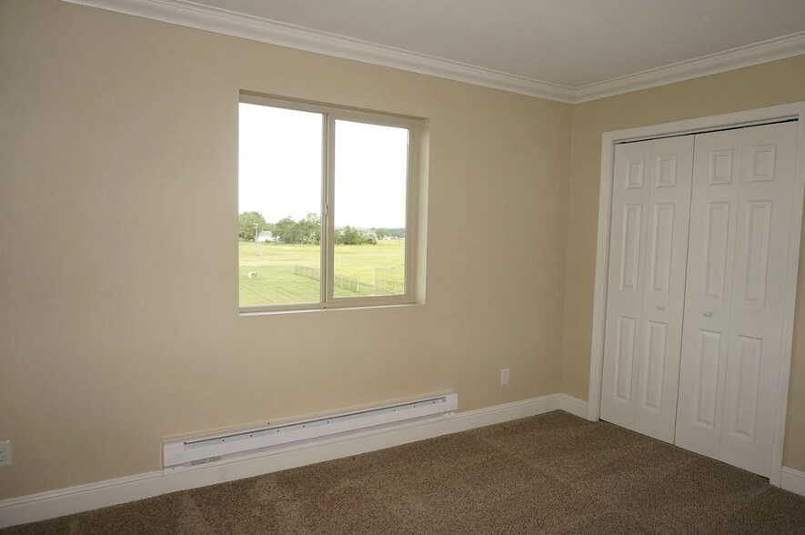 More Photos Of 1005 Main St, Gladstone Apartments For Sale