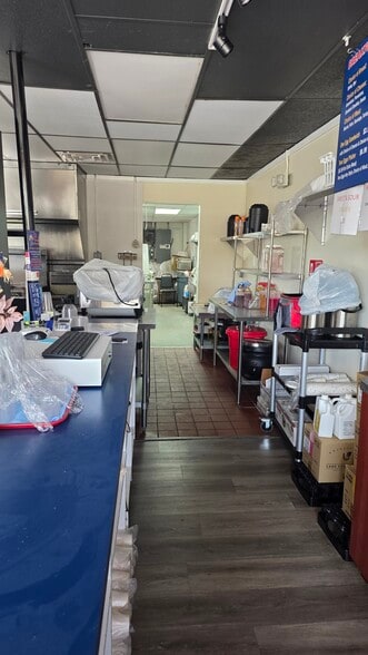 More Photos Of 521 Broadway St, Quantico General Retail For Lease