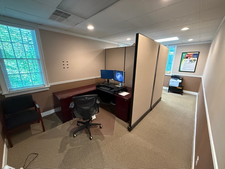 More Photos Of 1827 Powers Ferry Rd SE, Atlanta Office For Sale