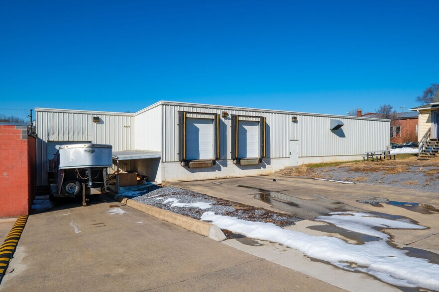 Primary Photo Of 115 Miller St, Broadway Industrial For Lease