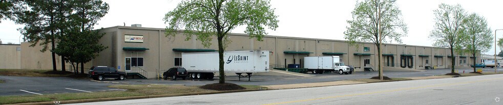 More Photos Of 3860-3892 Delp St, Memphis Distribution For Lease