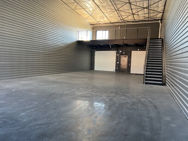 More Photos Of 1004 S Interstate 25, Castle Rock Light Manufacturing For Sale