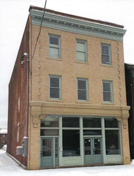 Primary Photo Of 1109 Liverpool St, Pittsburgh General Retail For Lease