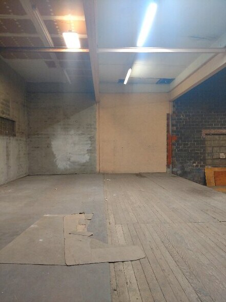More Photos Of 130 Durand Ave, Trenton Warehouse For Lease