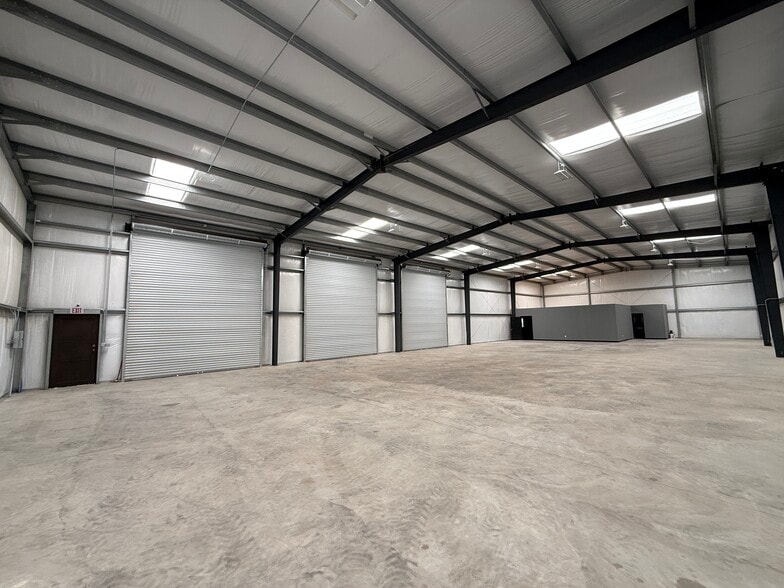 More Photos Of 980 Zabel ln, El Paso Industrial For Sale