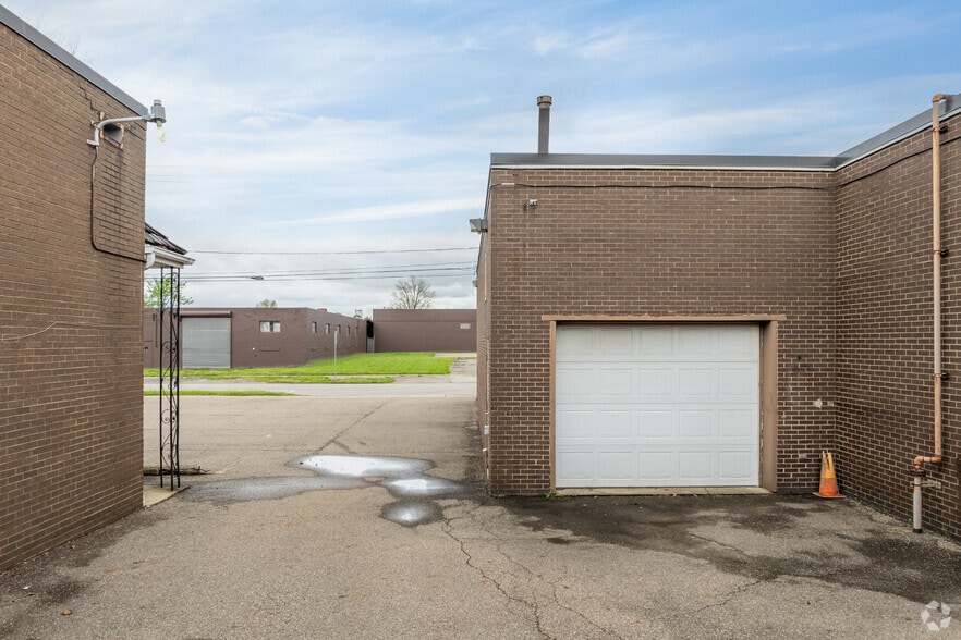 More Photos Of 458 Franklin St, Warren Schools For Sale