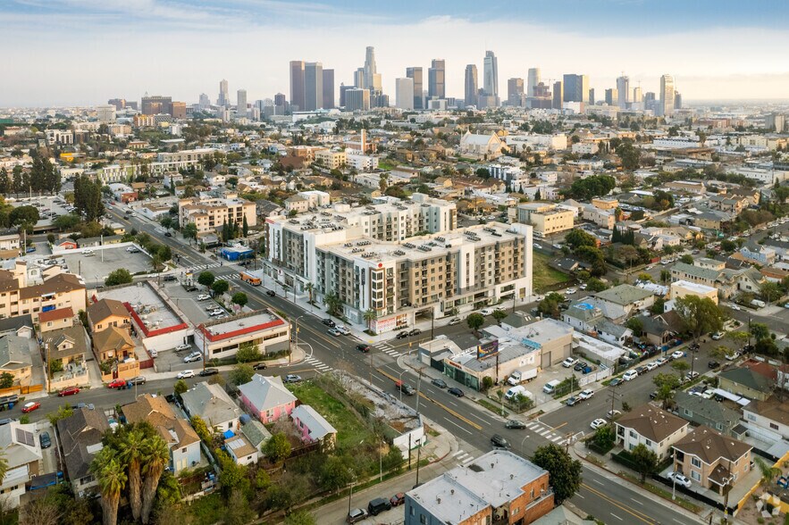 More Photos Of 330 N Westlake Ave, Los Angeles Apartments For Lease