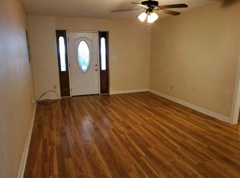 More Photos Of 1939 Brumfield Rd SW, Summit Apartments For Sale