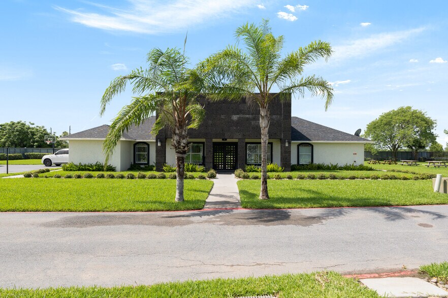 More Photos Of 715 N Medford Rd, Brownsville Lodge Meeting Hall For Lease