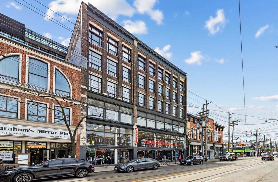 More Photos Of 639 Queen St W, Toronto Office For Lease