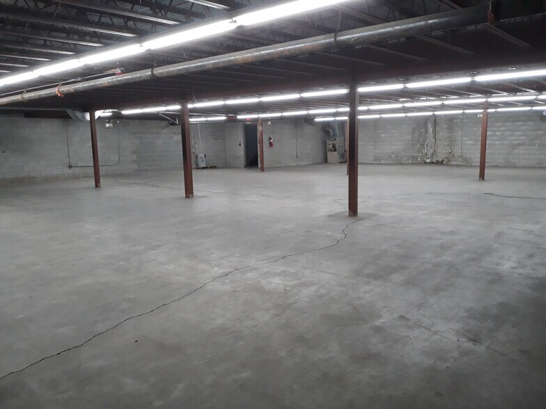 More Photos Of 760-780 N Main St, Providence Medical For Lease
