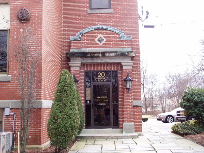 More Photos Of 20 Centerville Rd, Warwick Office For Lease