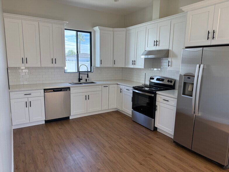 More Photos Of 9004 Olive St., Fontana Contractor Storage Yard For Lease