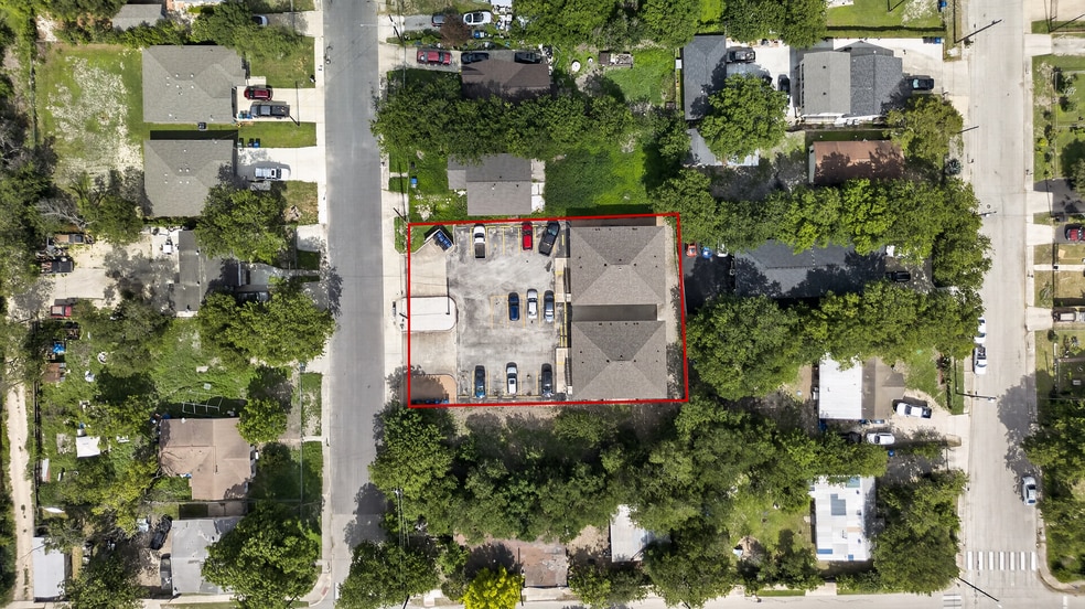 More Photos Of 926 Drury Ln, San Antonio Apartments For Sale
